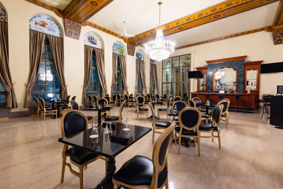 UPA10-P0011-Restaurant-Dining-Area-And-Bar