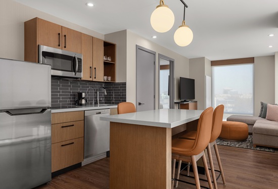 YYZXA_P0019 King Studio Suite High Floor With Sofa Bed